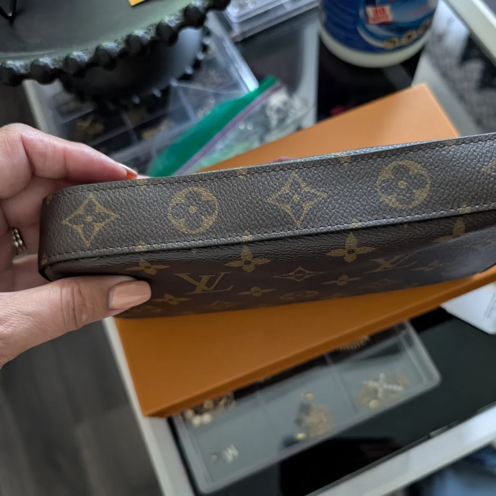 Louis Vuitton Brown Monogram Clutch - Picture 6 of 12